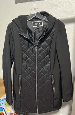 Apt 9 Jacket Women's Medium Black Soft Shell Full Zip Pockets Quilted